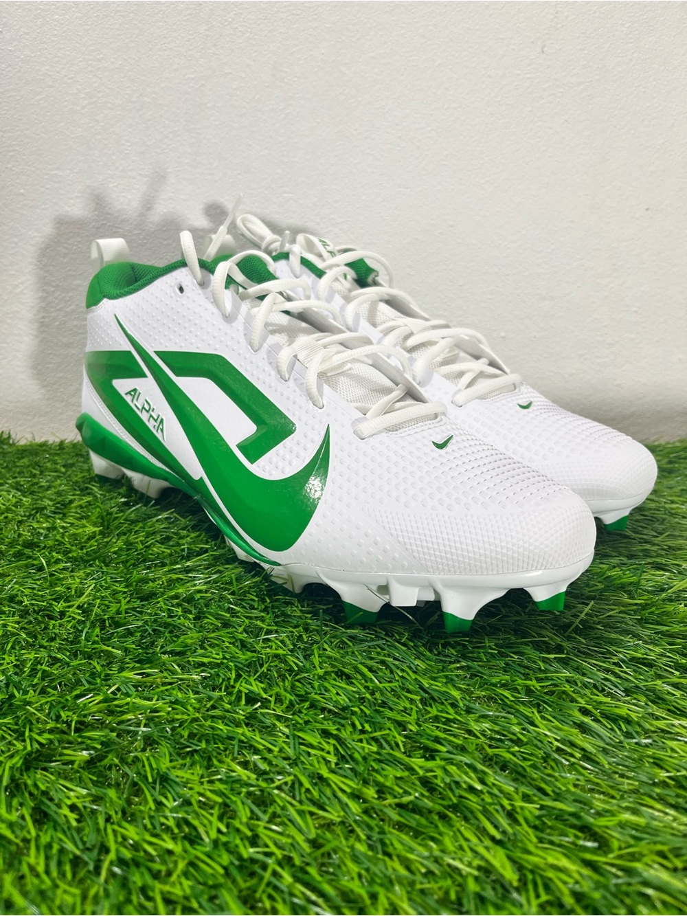 Nike Alpha Menace 4 IB4045-100 Men’s 14 Wide Varsity  Cleats Oregon Ducks PE